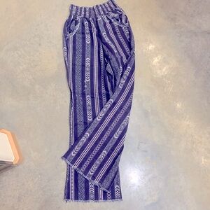 This is a cute bellbottoms western pair of pants for girls!
